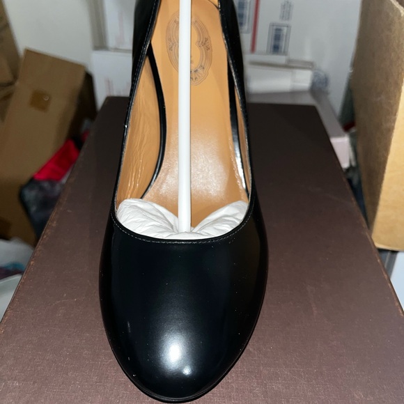 Brand New Elie Tahari High Heel Shoes - Picture 9 of 12